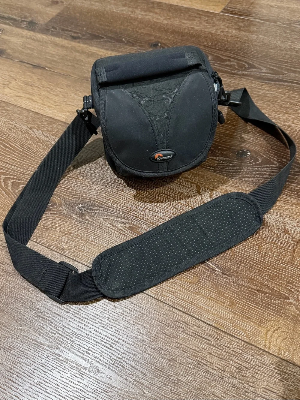 Canon Power shot SX40 HS Black Bridge Camera with Neck Strap